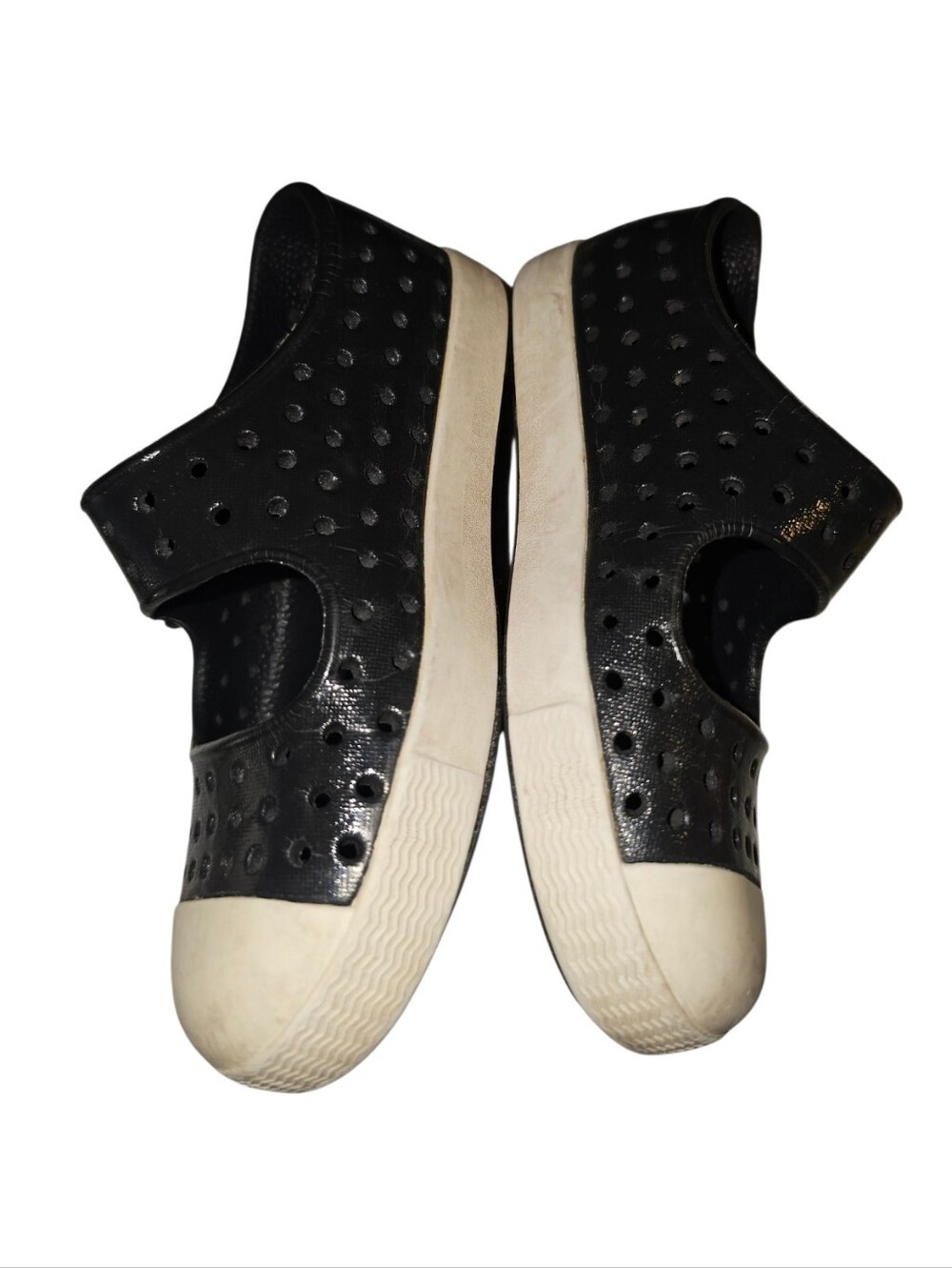 Native Shoes - Picture 2 of 7